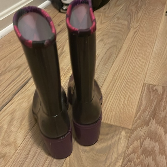 Emilio Pucci rain boots size 5. Perfect condition. - Picture 3 of 3